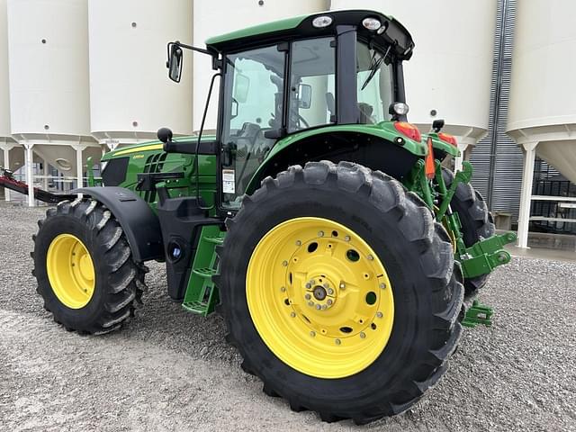 Image of John Deere 6155M equipment image 4