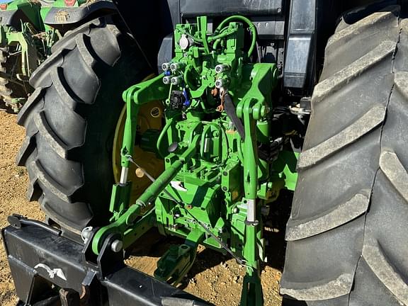 Image of John Deere 6155M equipment image 2