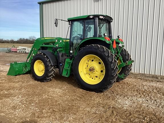 Image of John Deere 6155M equipment image 4