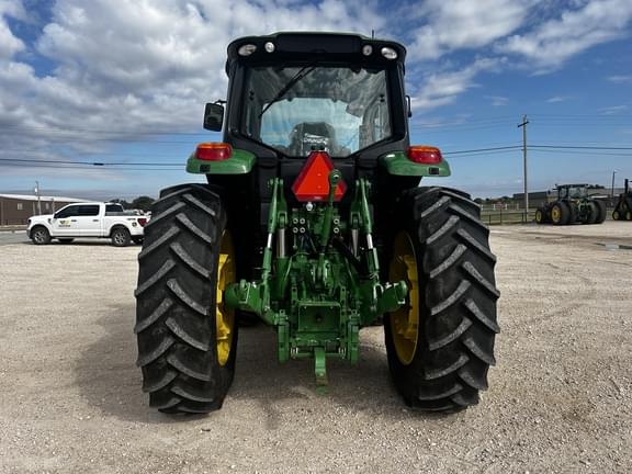 Image of John Deere 6155M equipment image 3