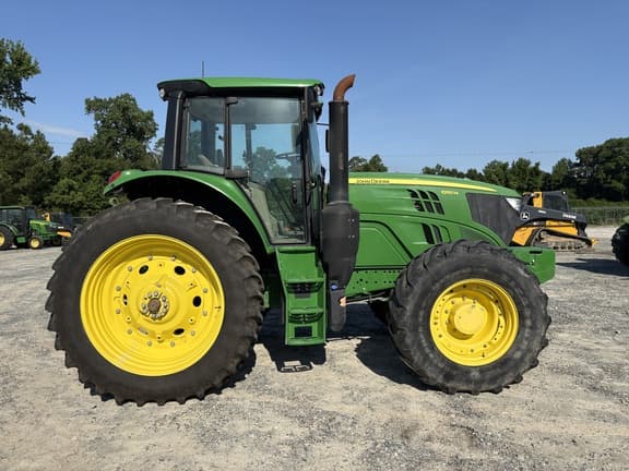 Image of John Deere 6155M equipment image 2