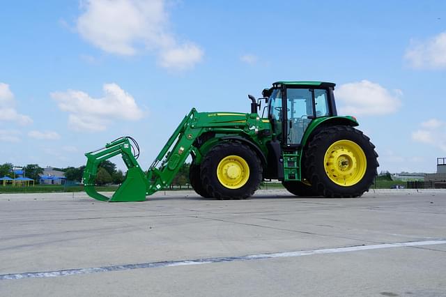 Image of John Deere 6155M equipment image 1