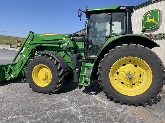 Image of John Deere 6155M equipment image 2