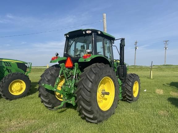 Image of John Deere 6155M equipment image 2