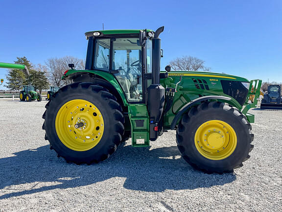 Image of John Deere 6155M equipment image 3