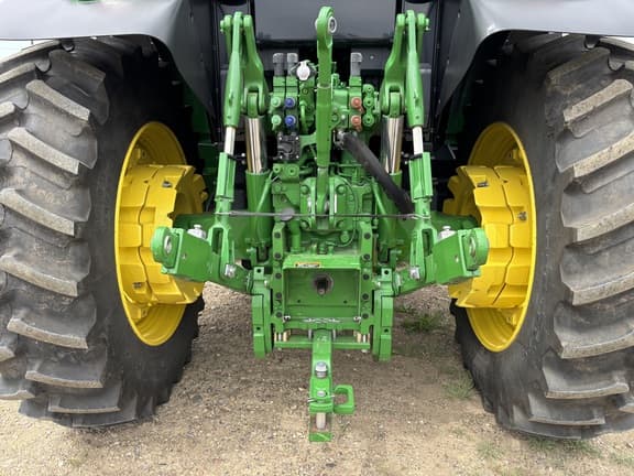 Image of John Deere 6155M equipment image 3
