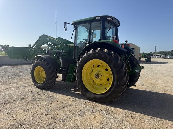 Image of John Deere 6155M equipment image 4