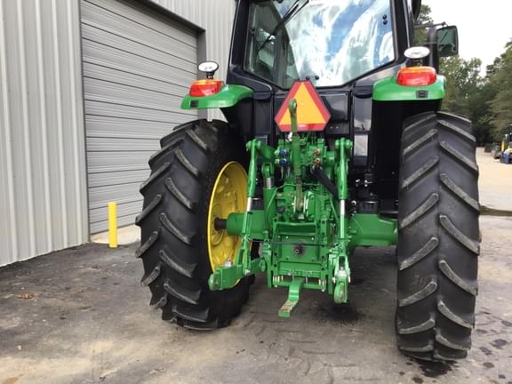 Image of John Deere 6155M equipment image 3