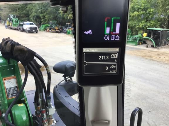 Image of John Deere 6155M equipment image 4