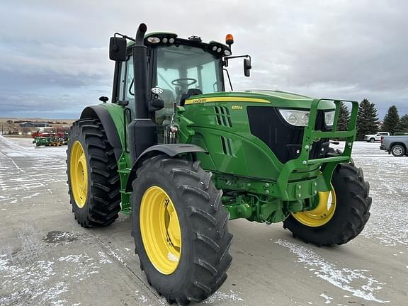 Image of John Deere 6155M equipment image 1