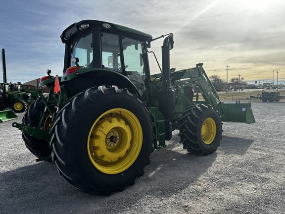 Image of John Deere 6155M equipment image 4