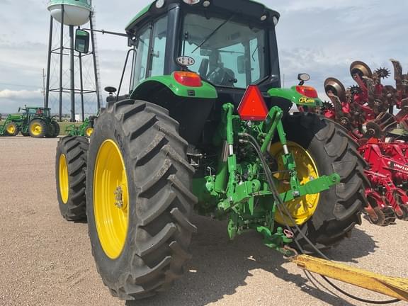 Image of John Deere 6155M equipment image 3