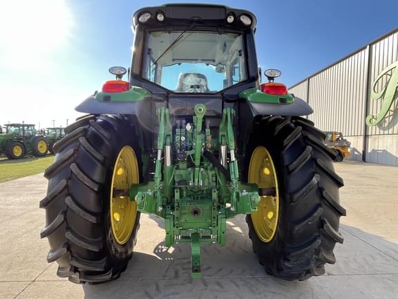 Image of John Deere 6155M equipment image 4