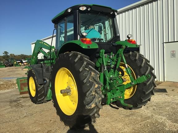 Image of John Deere 6155M equipment image 3