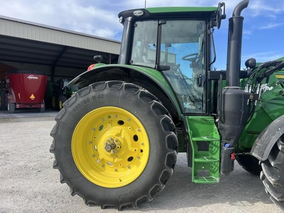 Image of John Deere 6155M equipment image 3