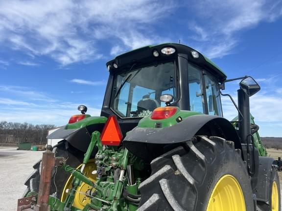 Image of John Deere 6155M equipment image 4