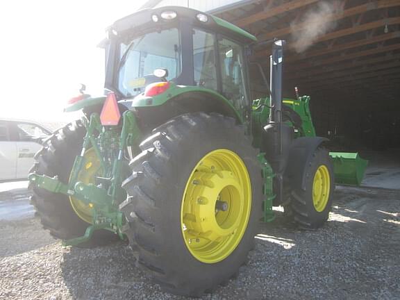 Image of John Deere 6155M equipment image 4