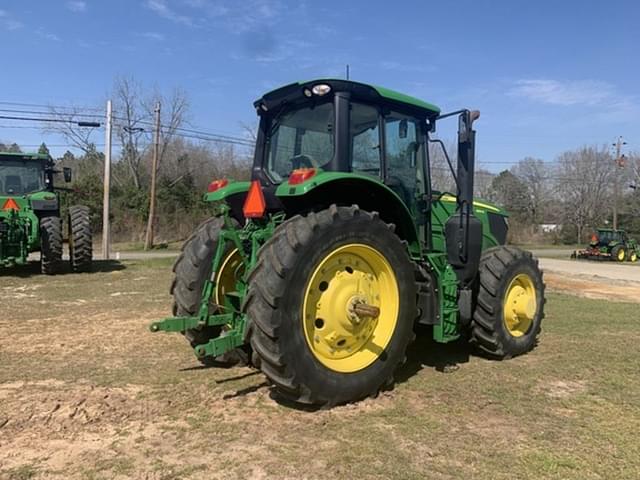 Image of John Deere 6155M equipment image 2