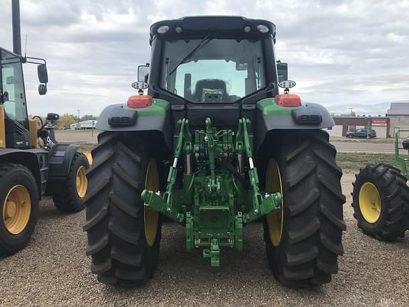 Image of John Deere 6155M equipment image 4