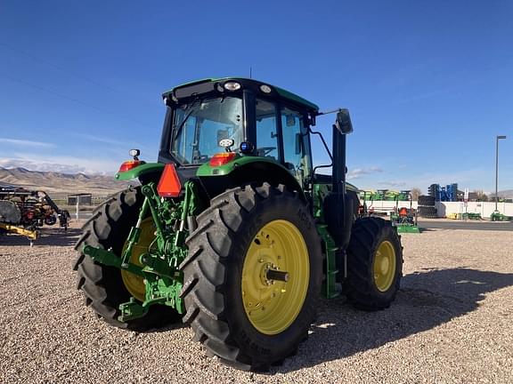 Image of John Deere 6155M equipment image 4