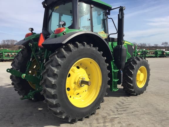 Image of John Deere 6155M equipment image 4