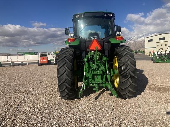 Image of John Deere 6155M equipment image 4