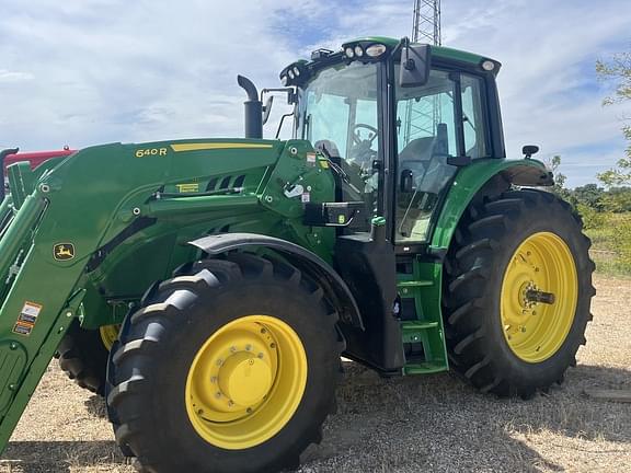 Image of John Deere 6155M equipment image 3