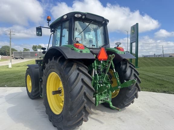 Image of John Deere 6155M equipment image 4