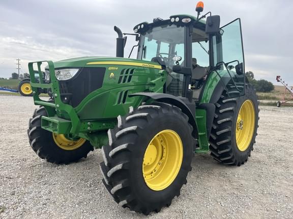 Image of John Deere 6155M equipment image 1