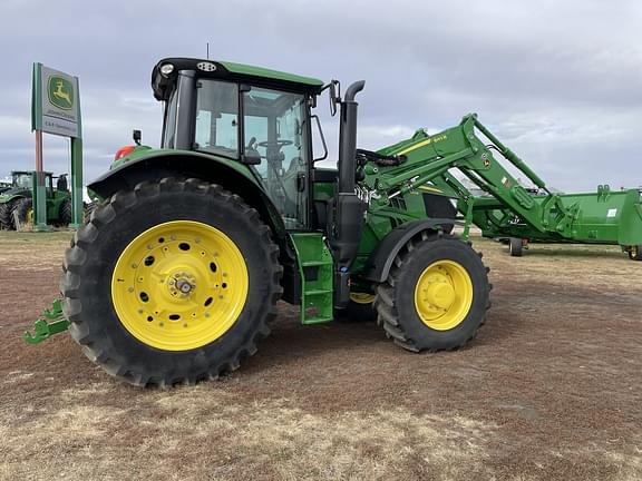 Image of John Deere 6155M equipment image 4