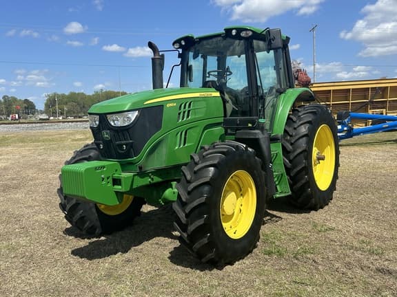 Image of John Deere 6155M equipment image 1