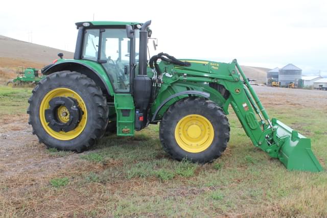 Image of John Deere 6155M equipment image 4