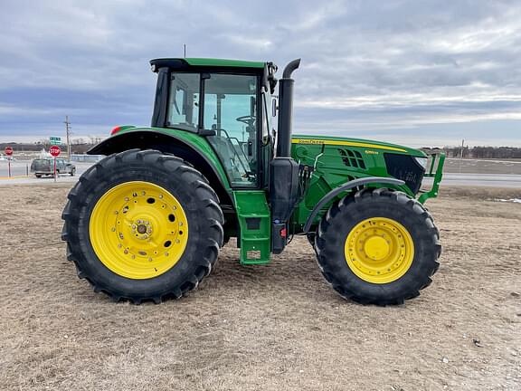 Image of John Deere 6155M equipment image 3