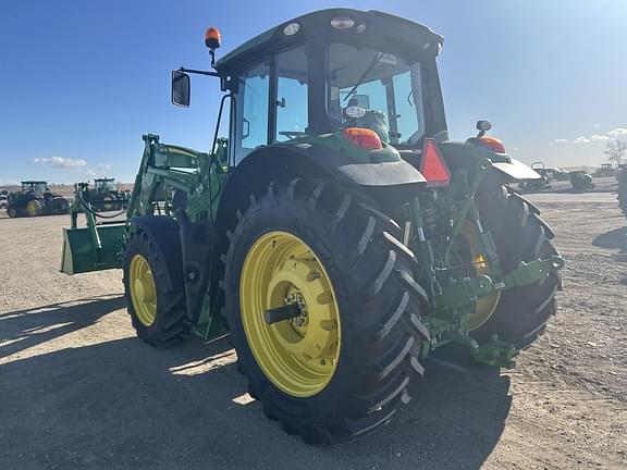 Image of John Deere 6155M equipment image 4