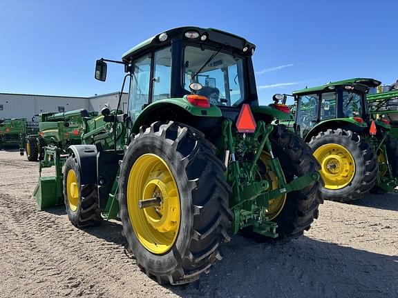 Image of John Deere 6155M equipment image 2