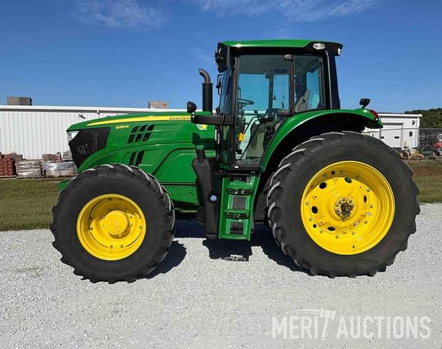 Image of John Deere 6155M equipment image 1