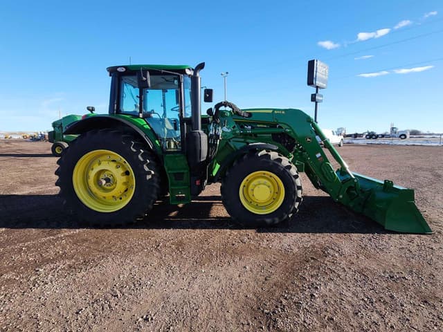 Image of John Deere 6155M equipment image 4