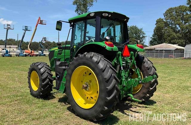 Image of John Deere 6155M equipment image 2