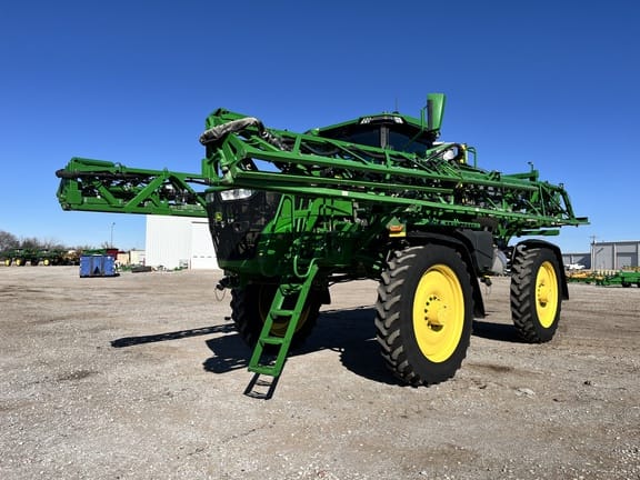 2023 John Deere 616R Equipment Image0