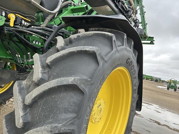 Image of John Deere 616R equipment image 2