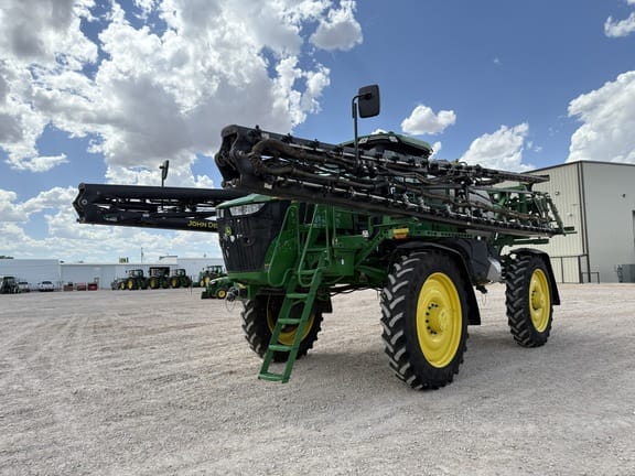 2023 John Deere 616R Equipment Image0