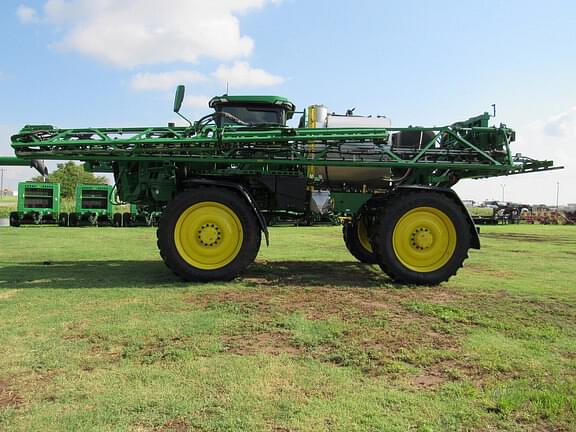 Image of John Deere 616R Primary image