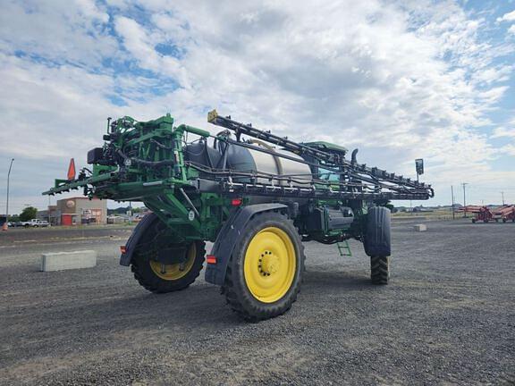 Image of John Deere 616R equipment image 2