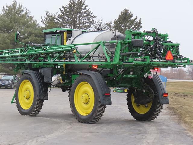 Image of John Deere 616R equipment image 3