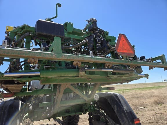 Image of John Deere 616R equipment image 2