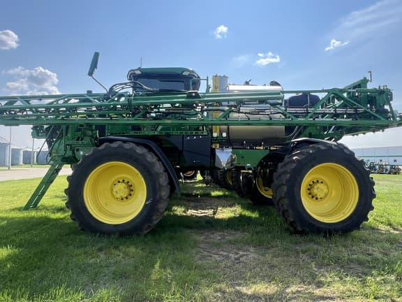 Image of John Deere 616R equipment image 3