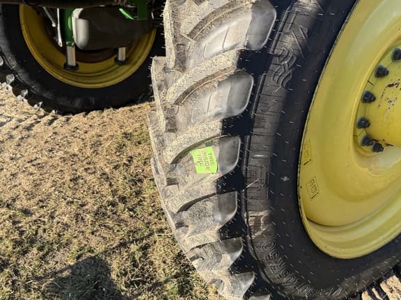 Image of John Deere 616R equipment image 3