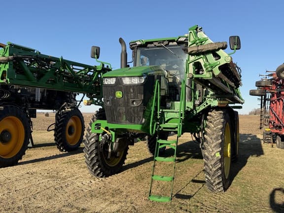 Image of John Deere 616R equipment image 1