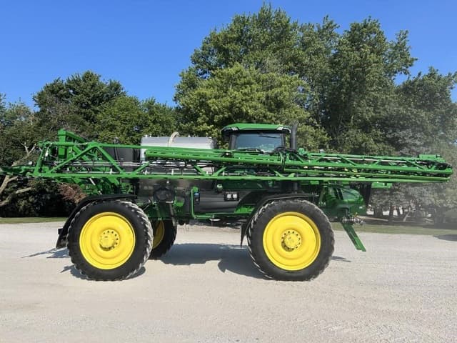 Image of John Deere 616R equipment image 3