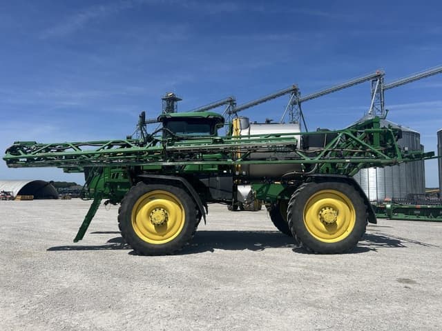 Image of John Deere 616R equipment image 2